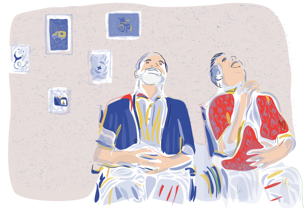 Deux hommes en fauteuil roulant rigolent et oublient leur malheur, dans un centre de rééducation.